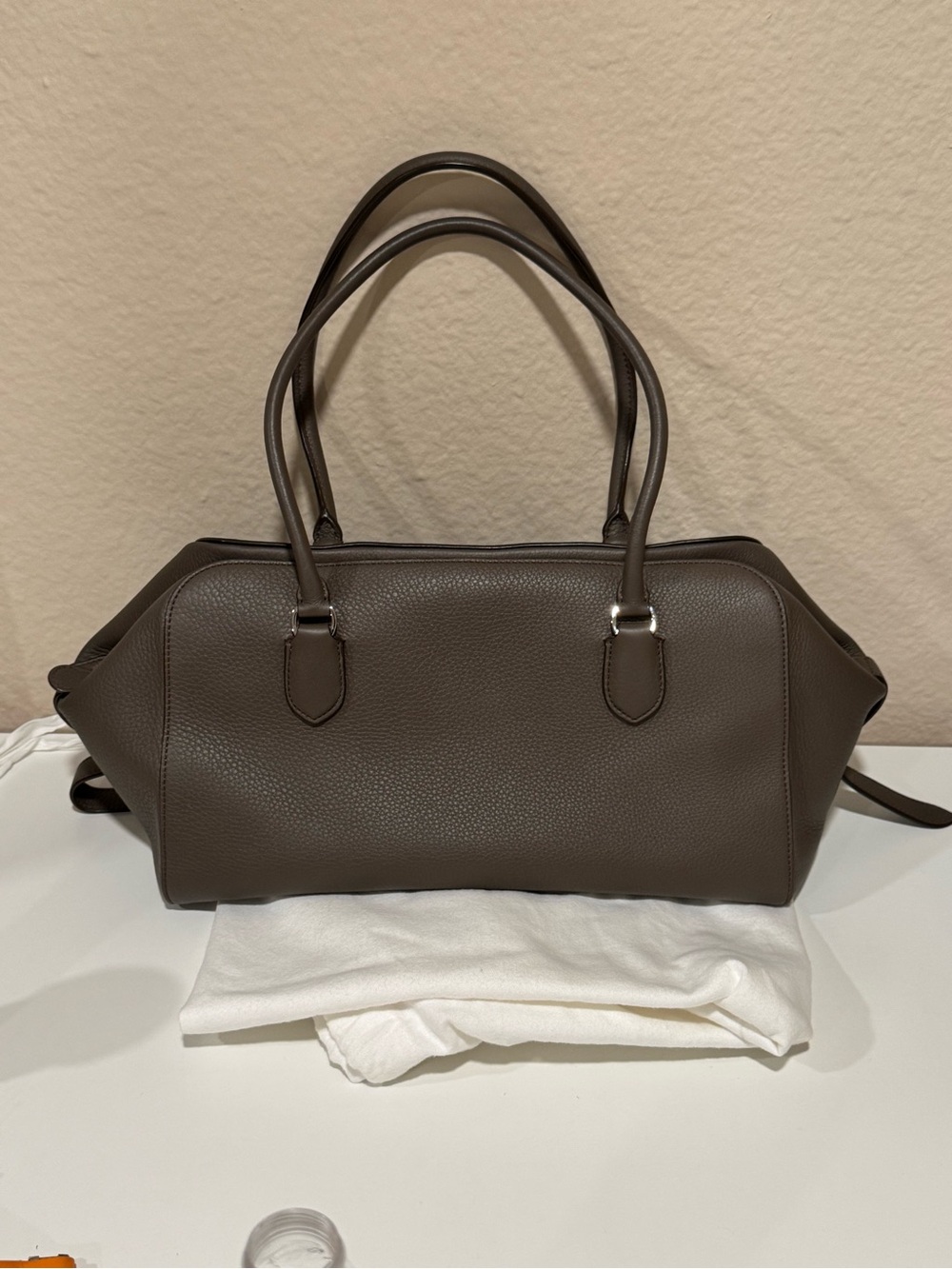 Auth The Row EW Bowling Bag Classic Pebbled Leather Shoulder Bag in Taupe